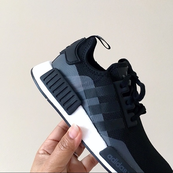 Adidas NMD R1 Black White - Picture 7 of 9